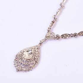 Crystal Peacock Eye Feather Style Necklace