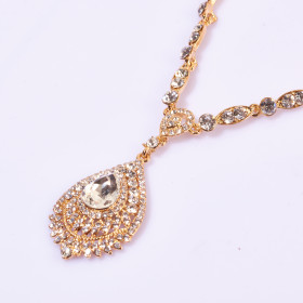 Crystal Peacock Eye Feather Style Necklace